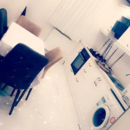 شقه فاخره بأحد أجمل وأرقى أحياء إسطنبول * Istanbul